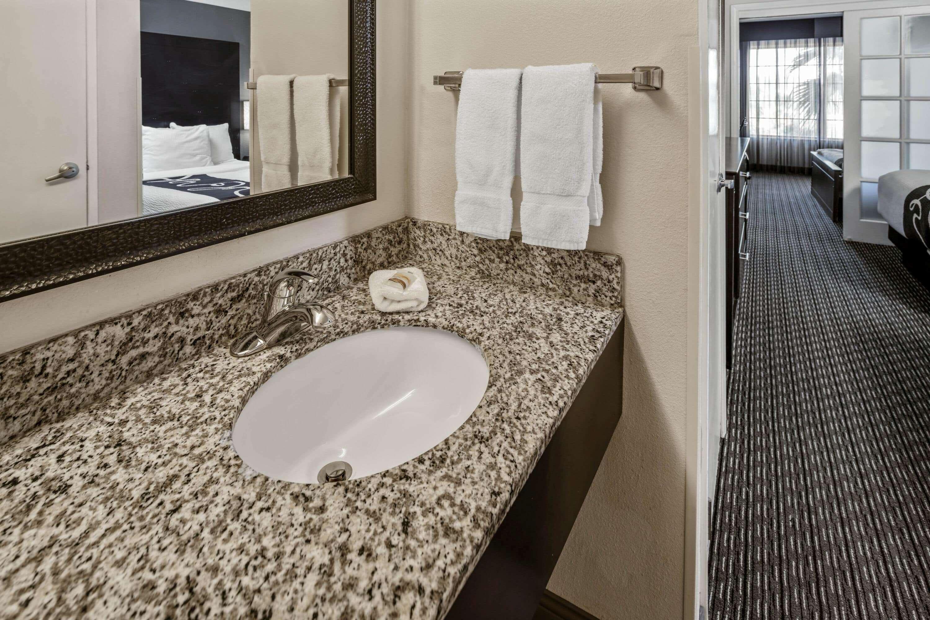 La Quinta By Wyndham Anaheim Hotell Exteriör bild