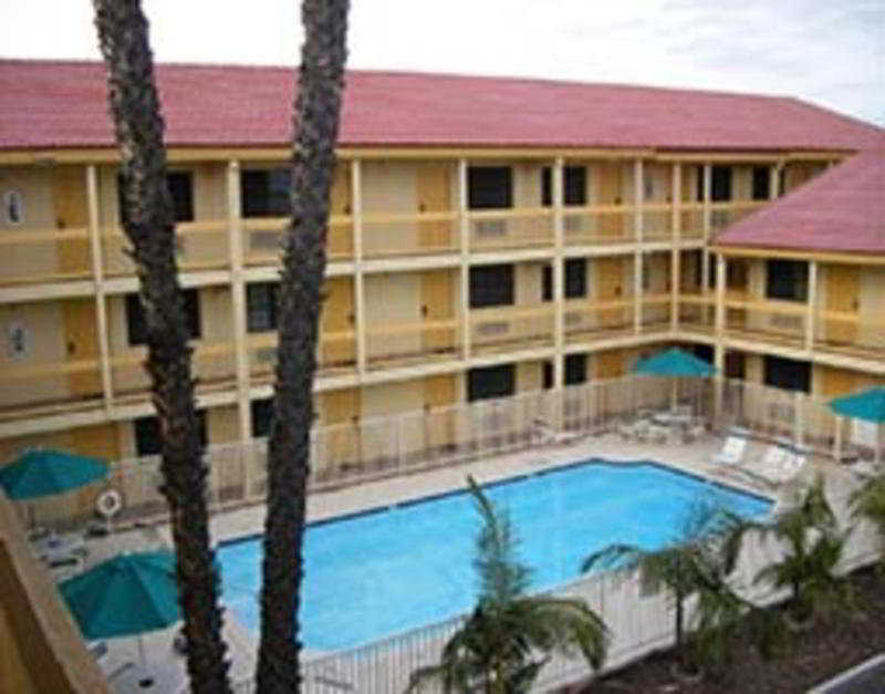 La Quinta By Wyndham Anaheim Hotell Exteriör bild